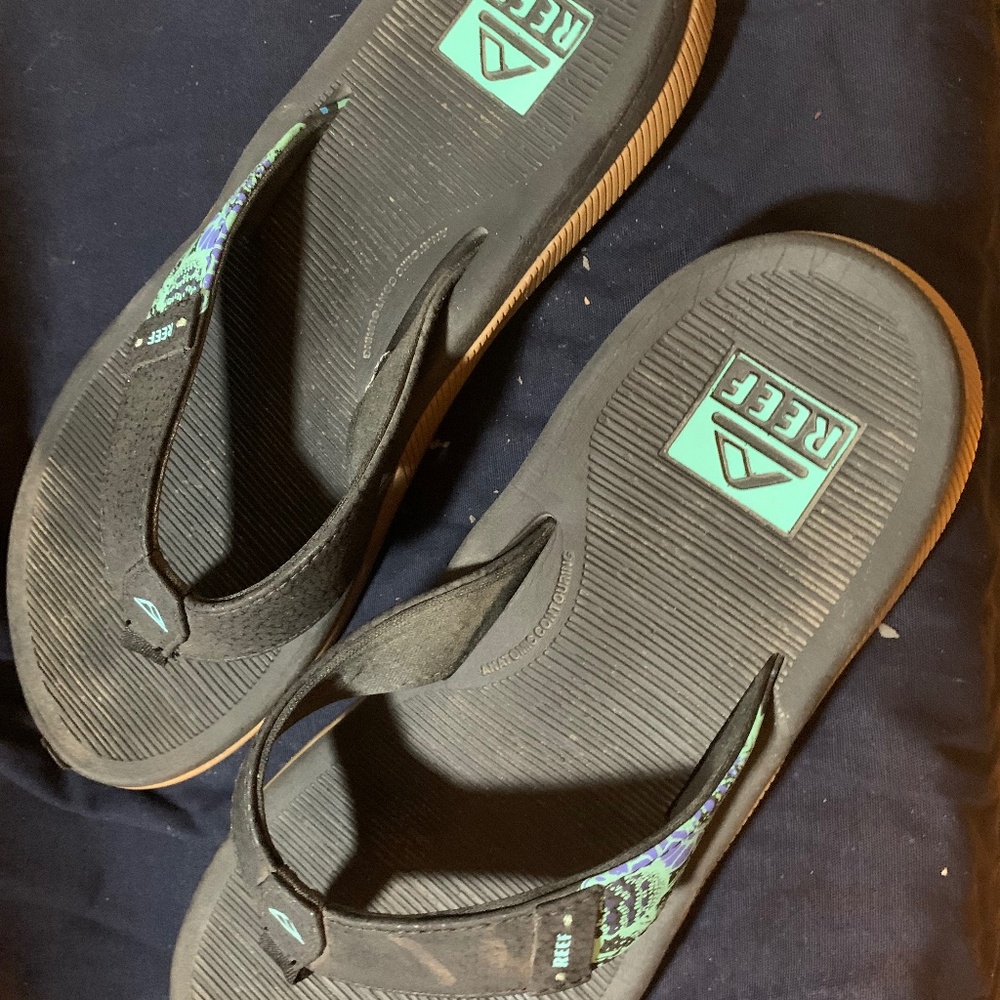 Women’s Reef Flip Flops size 8